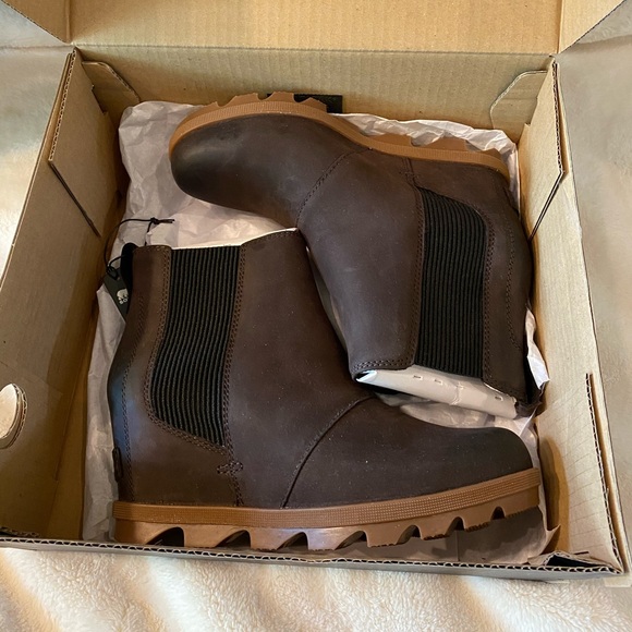 SOREL Waterproof Leather Wedge Boot - Picture 1 of 9